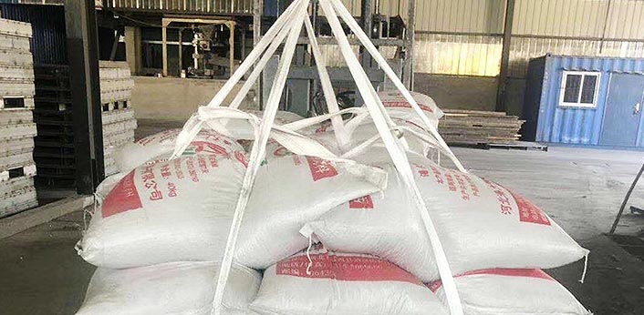 耐(nai)高溫噸袋主要(yao)用于包裝羊毛(mao)、布匹貨物的包(bao)裝材料